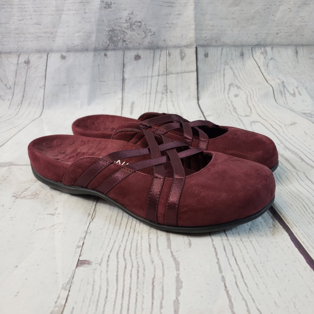 Vionic Claire Mule Shoes Sz 7 Burgundy Wine